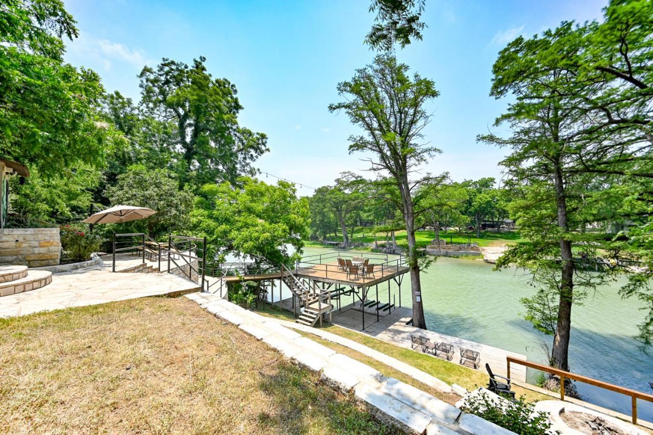 Luxury Lakefront Oasis With Boat Dock-Firepit McQueeney Bagian luar foto