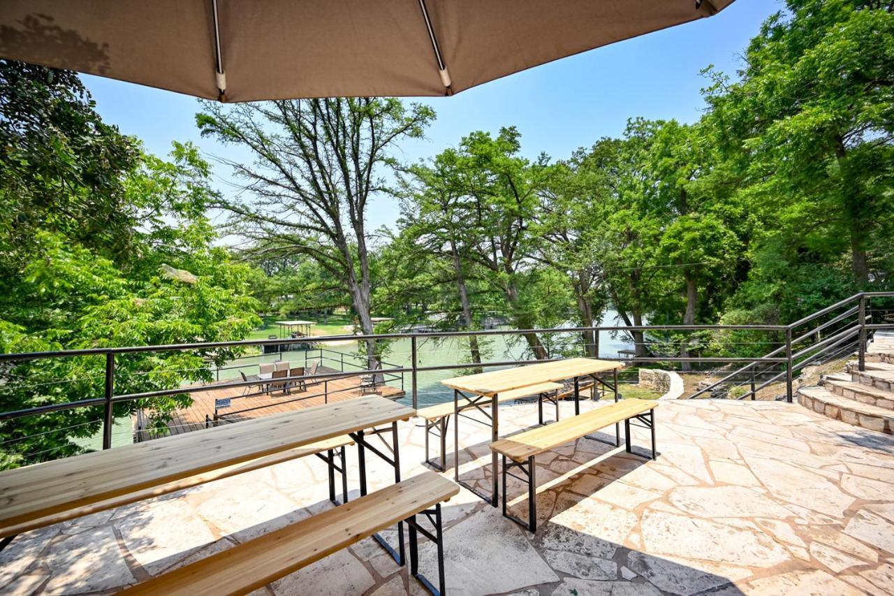 Luxury Lakefront Oasis With Boat Dock-Firepit McQueeney Bagian luar foto
