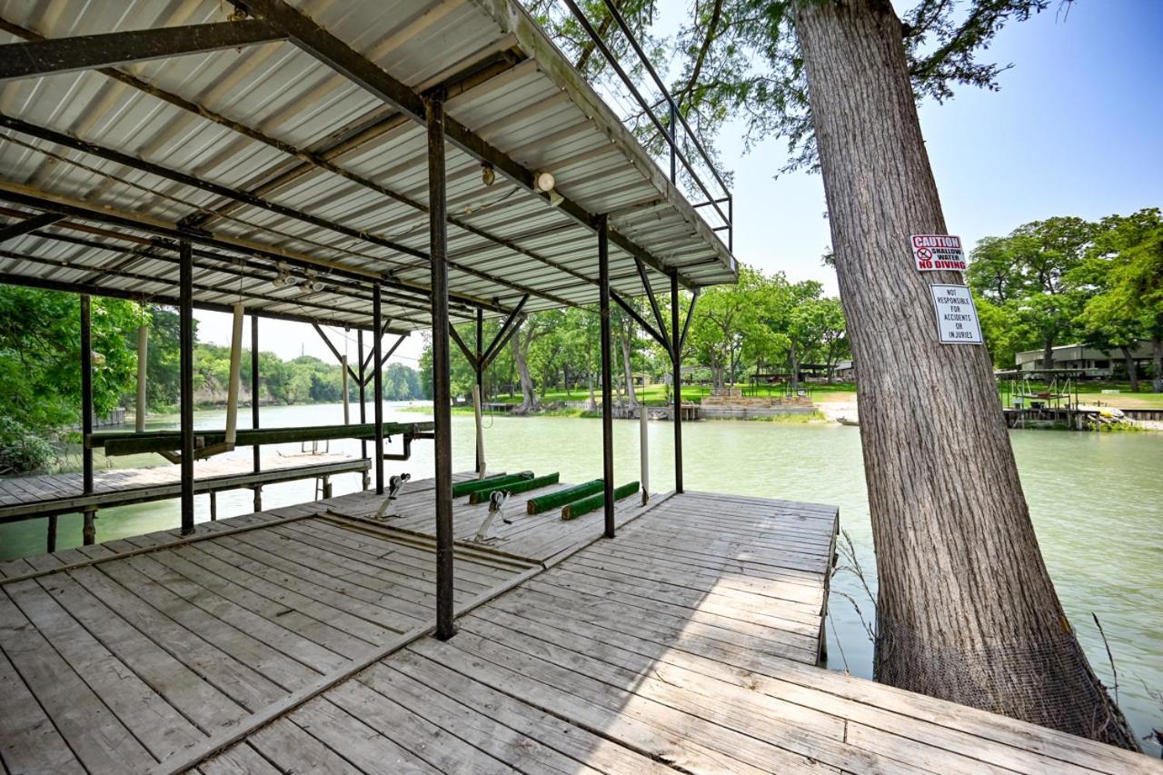 Luxury Lakefront Oasis With Boat Dock-Firepit McQueeney Bagian luar foto