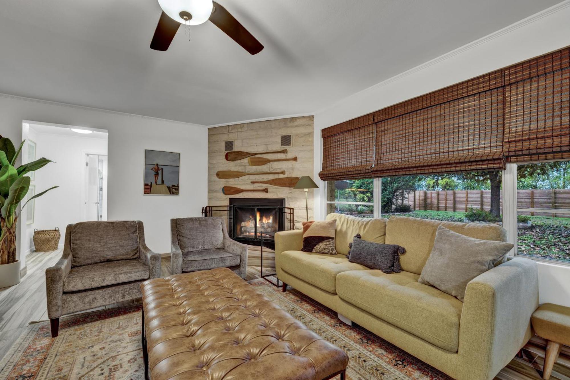 Luxury Lakefront Oasis With Boat Dock-Firepit McQueeney Bagian luar foto